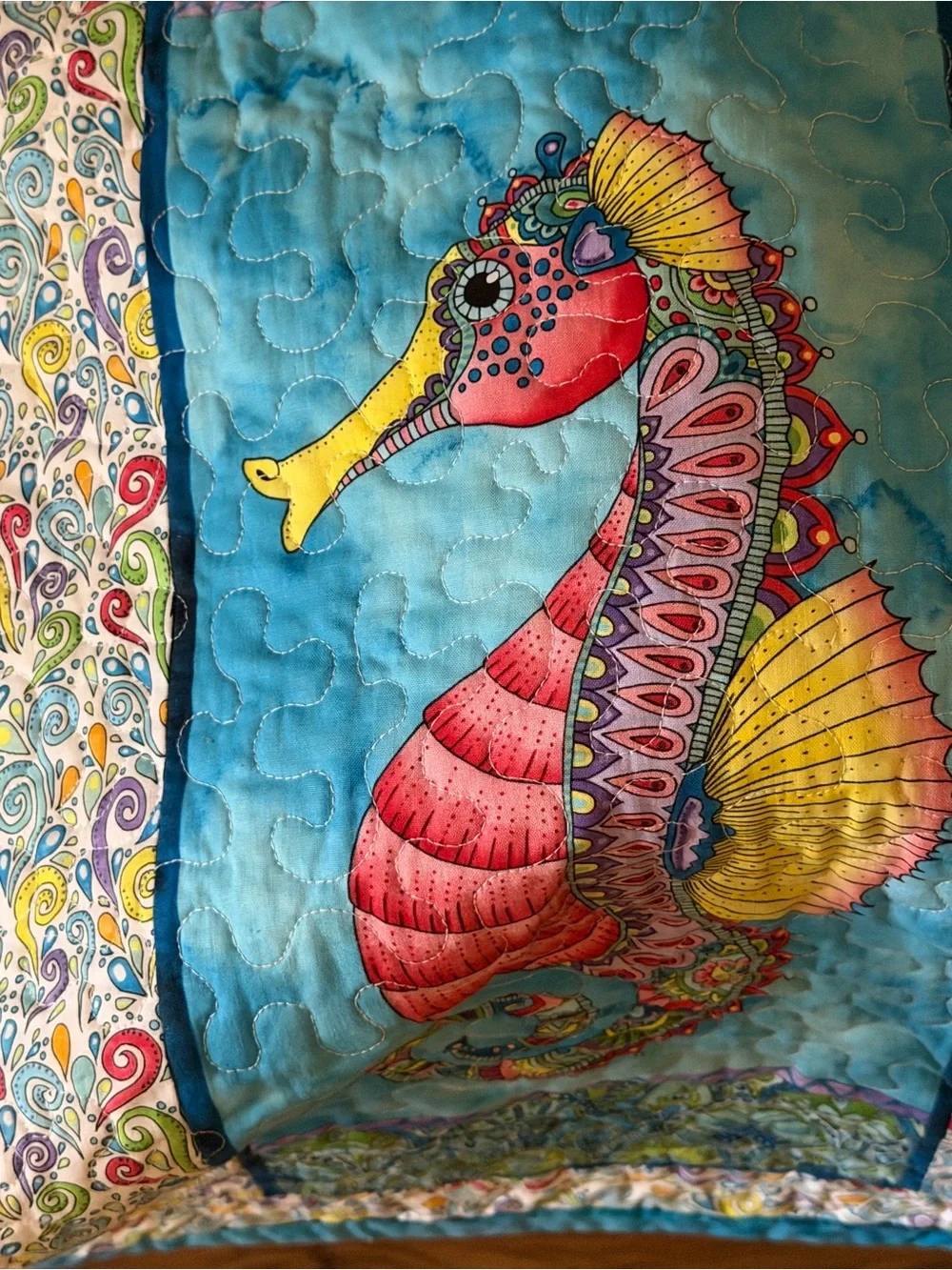 Vibrant Ocean Animal Quilted Throw Blanket - hand made   Approx 54x42. Turtle